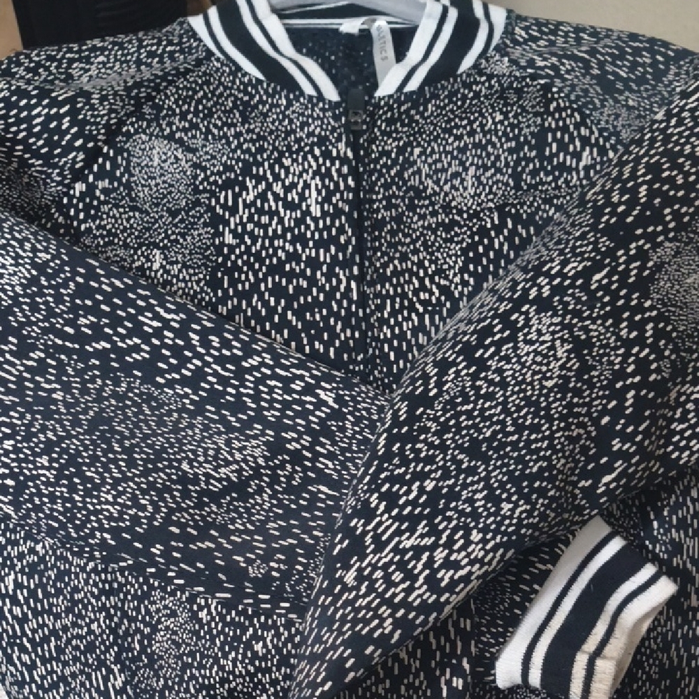 Fabletics Tia Bomber Jacket - image 1